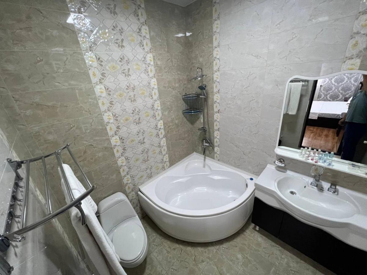 Alisher Hotel By Shosh Tashkent Ngoại thất bức ảnh